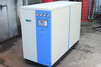 用戶購買水冷箱式冷水機怎么選擇供貨商？